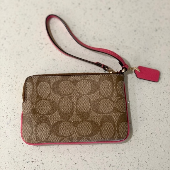 COACH Corner Zip Wristlet In Signature Canvas Khaki / Dahlia F64233 - Picture 3 of 6